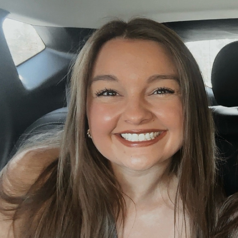 Meet your Posher, Kayla